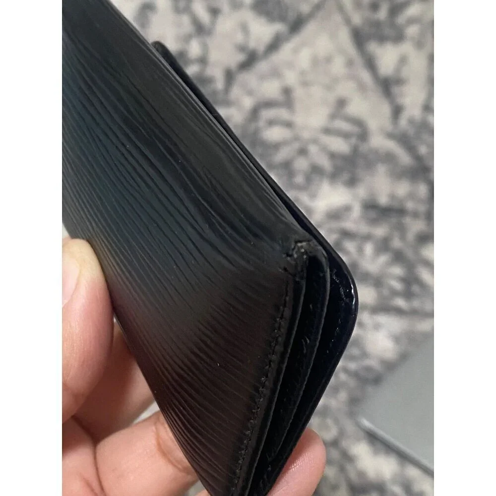 Louis Vuitton Black Epi Leather Key Holder With Gold Hardware And Snap Closure